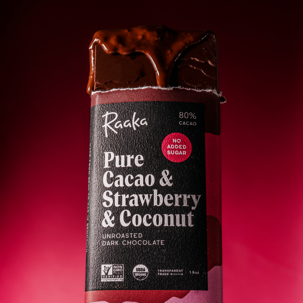 Pure Cacao & Strawberry & Coconut with dripping chocolate - Raaka Chocolate